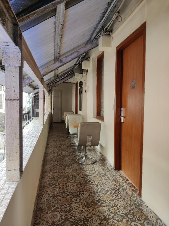 Capital Hotel Mumbai Ngoại thất bức ảnh