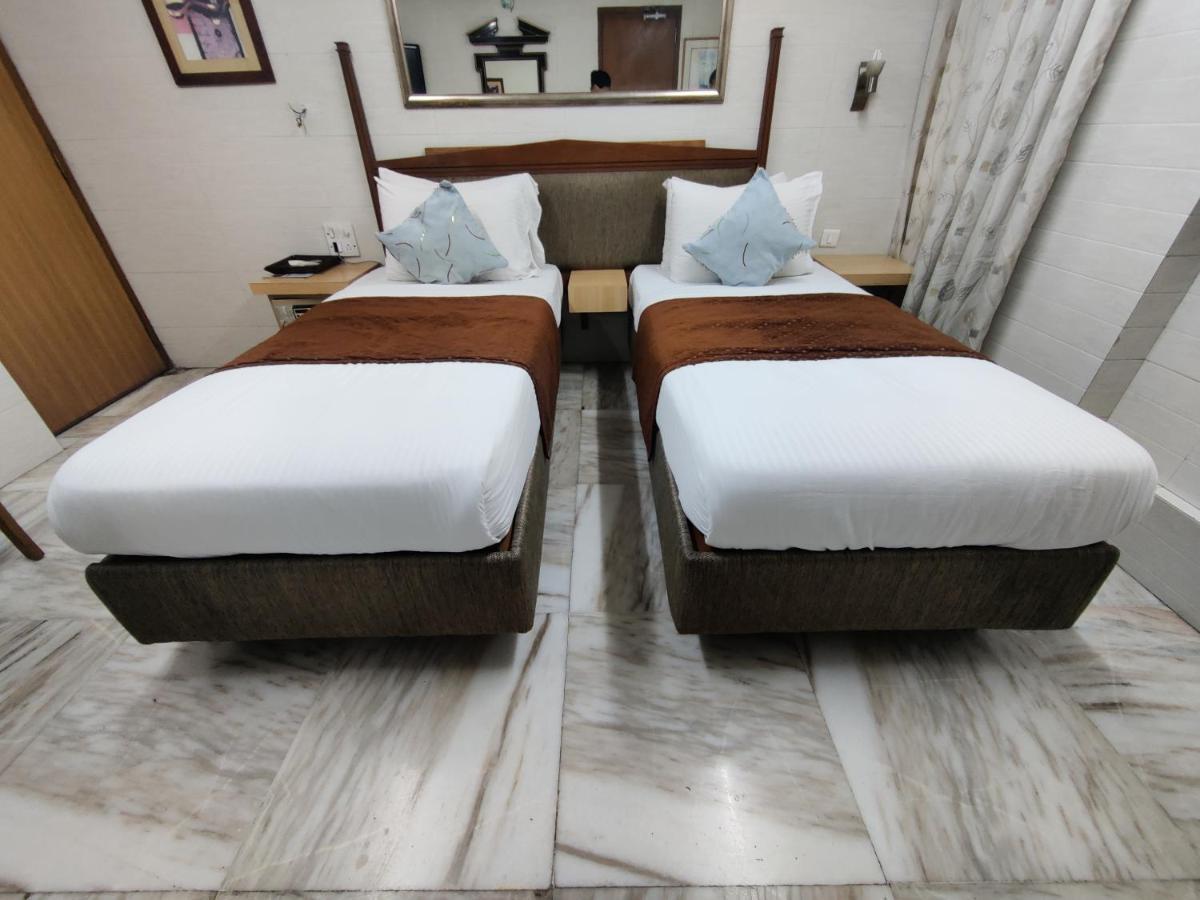 Capital Hotel Mumbai Ngoại thất bức ảnh